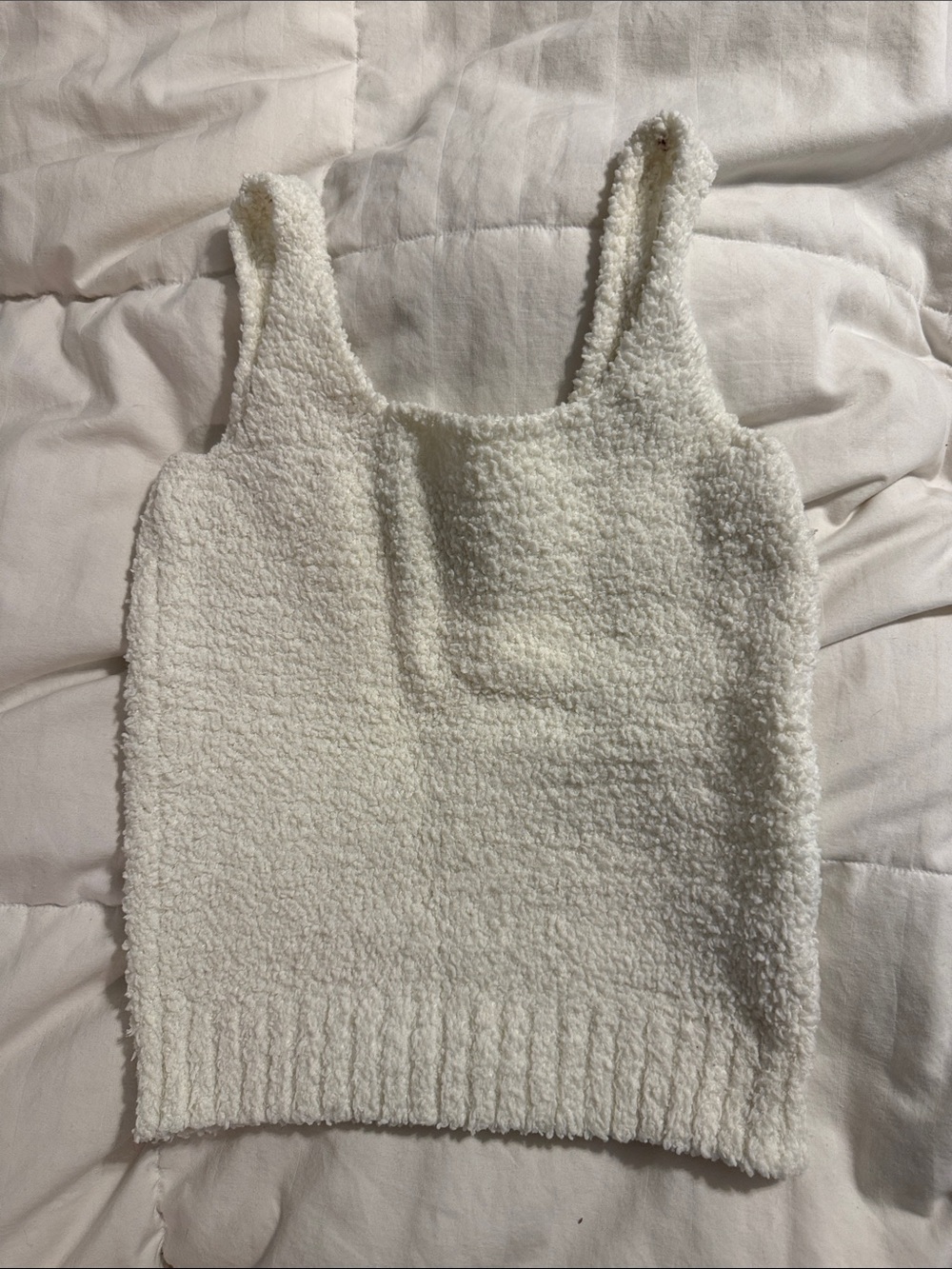 SKIMS - Cream/Textured White Fuzzy Tank Top Cozy Collection - S/M